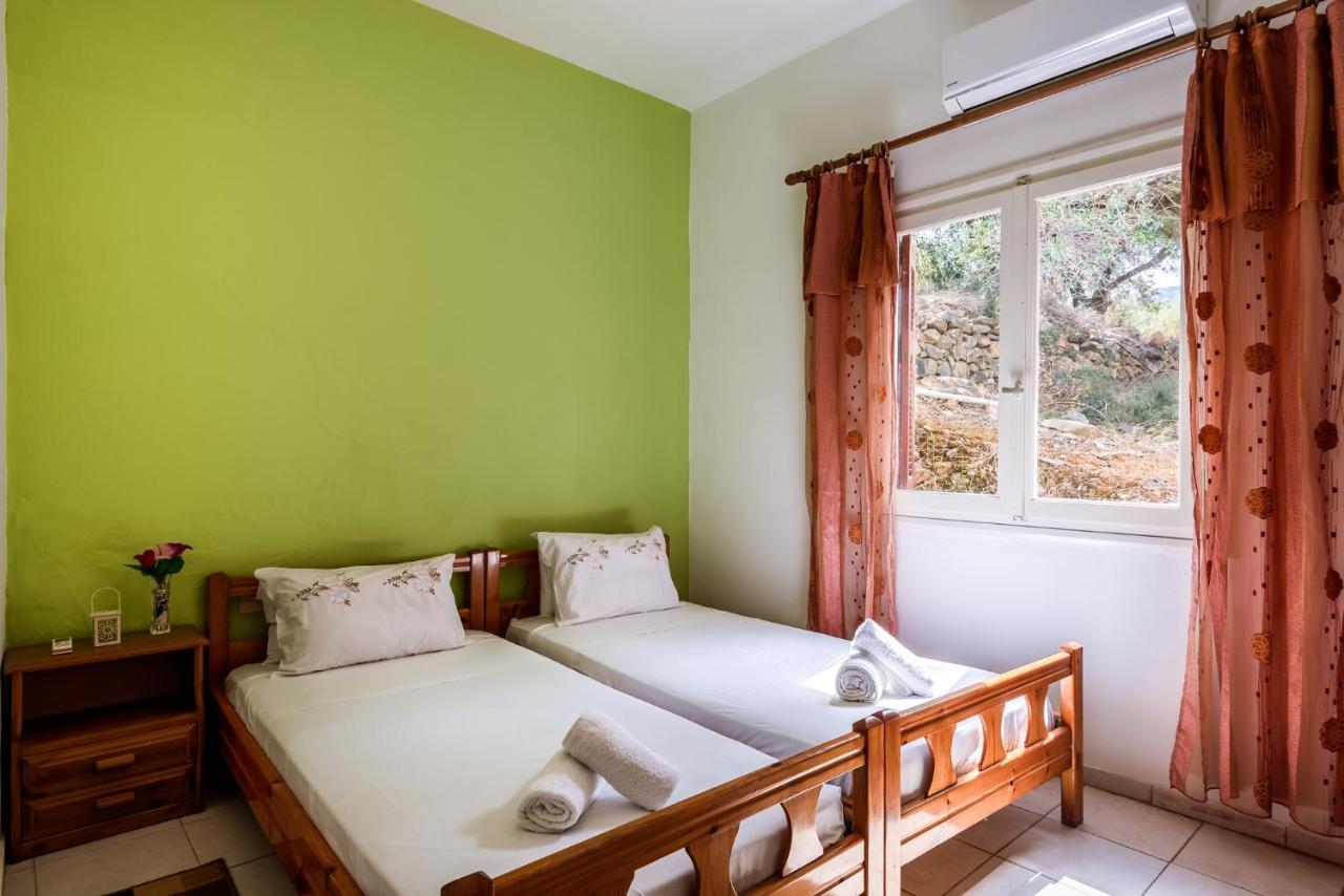 Antonis Studio Apartment Sfinárion Екстериор снимка